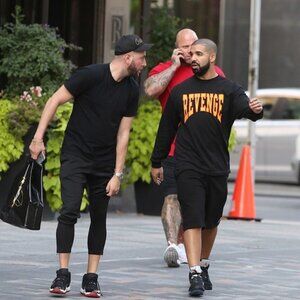 Drake Revenge Tour Summer Sixteen Long Sleeve T-Shirt Black Concert Band Top